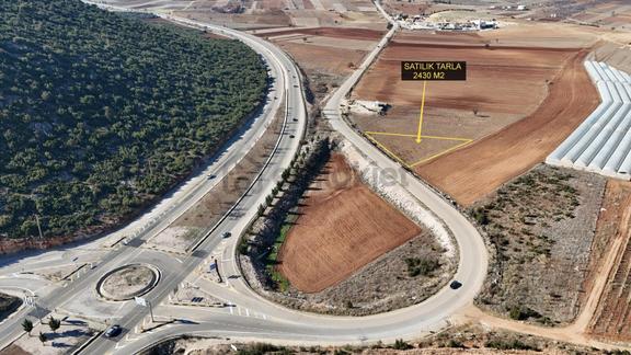 Antalya Korkuteli Yazır Mahallesinde Satılık Tarla 2430 M2 1
