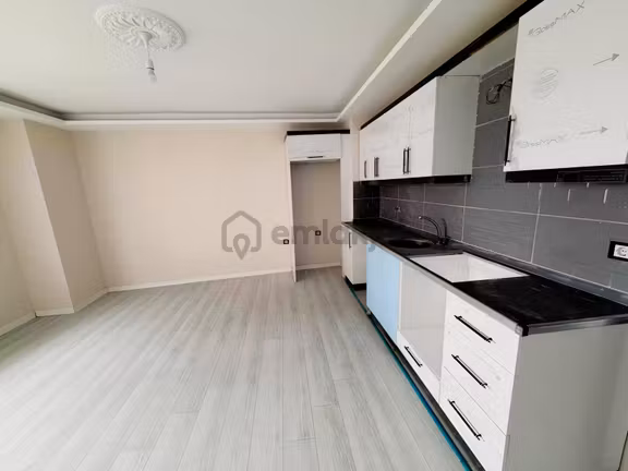 56 Remax Best Ofisinden Salimbey Merkezde Kiralık 4+1 Dublex 1