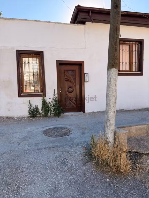 Altındağ Kurtuluş'ta Kiralık Eşyalı Stüdyo Müstakil Ev 1