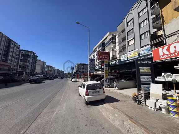 Karşıyaka Anadolu Caddesi Üzerinde, Ruhsata İşli Pergoleli Satılık Dükkan/mağaza 2