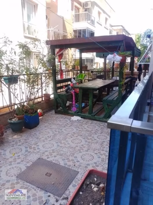 Küçük Çiğli Mahallesi Satılık Bahçeli 3+1 Daire 1