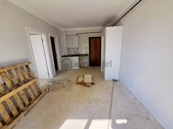 Vuraldan Acil Satılık Ara Kat Fırsat 1+1 Daire 1