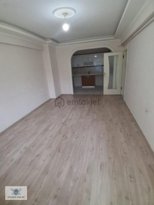 Sığınak Emlak'tan İlyasköy'de Kiralık 3+1 Asansörlü Daire 1