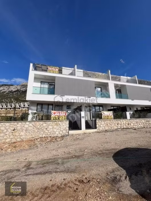 Kozan Divan Emlaktan Ağlıboğaz'da Cazip Villa 1