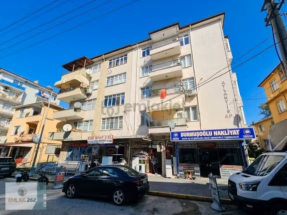 Çarşının Göbeğinde Full Bakımlı Daire Hemen Taşın... 1