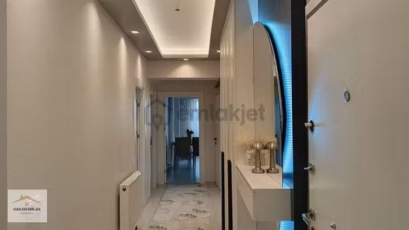 Hakan Emlaktan Hastane Bölgesi 4+1 Lüxx Satılık Ara Kat Daire 2