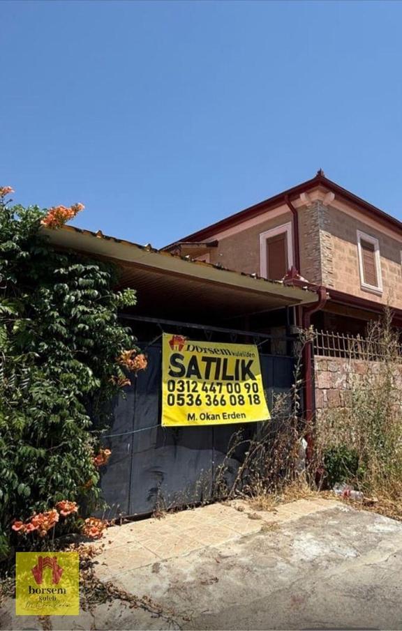 Borsem Kuleliden Ayvalık Altınova Da 300 M2 Kullanım 442 M2 Arsalı 3+1 Yapılı Satılık Villa 1
