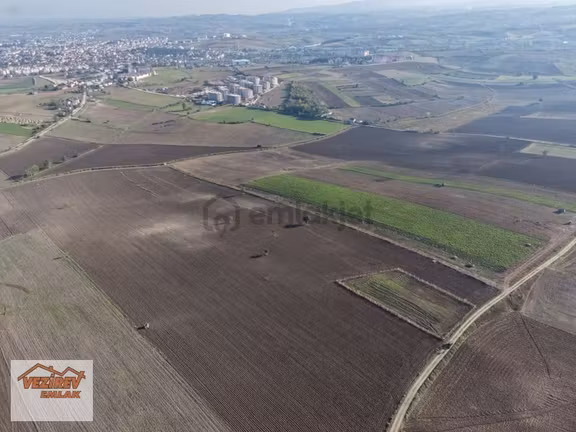 Vezirev Emlak'tan Yeni Toki İlerisinde 2839 M2 Satılık Tarla 2
