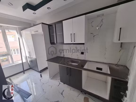 Ark Life'dan Emek Mahallesi Refetbele Caddesi Yakını 2+0 55m2 1