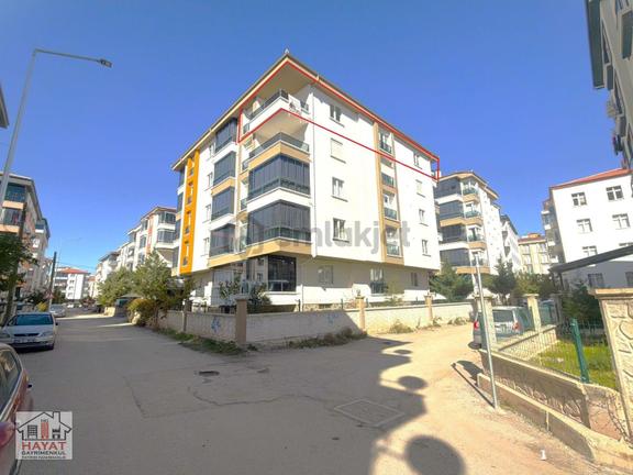 Paşacık Mahallesinde Sıfır Ayarında (merkezi Konumda) Kiralık 3+1 Daire 1