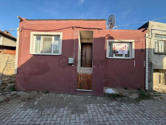 Yiğit Gayrimenkul'den Lapseki Umurbeyde Satılık Müstakil Ev 1