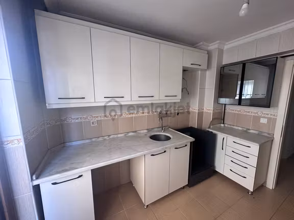 Güneşevler'de Cadde Üstü Yüksek Giriş 3+1 Daire 2