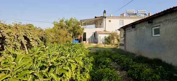 1000 M²arsa İçinde 2 Katlı Ruhsatlı Müstakil Ev 40 Başlık Besi 2
