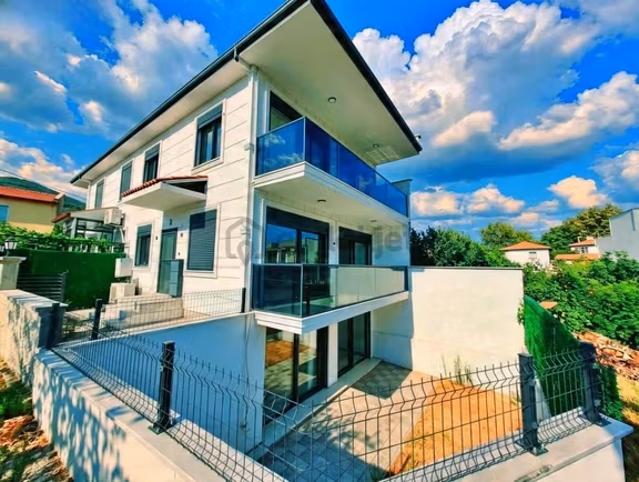 Uytundan Gürede Full Panoramik Deniz Manzaralı Lüks 5+1villa 1