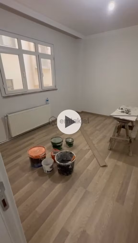 1+1 Tadilatlı Yüksek Giriş Daire Malofa Yakın