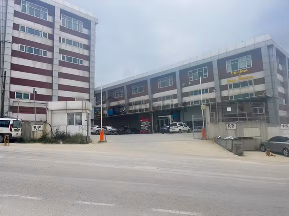 Tuzla Tepeören Araylar San.asma Katlı Kiralık Atölye İmalathane 1