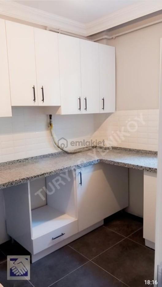Sarıyer'de/kiralık 1+1*tadilatlı* 1