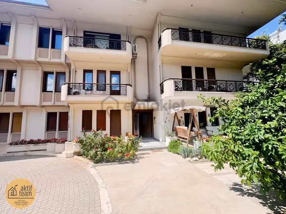 Dragos Yalı Mah.sahile 5 Dk.deniz Manzaralı Havuzlu Sitede 3+1.. 2