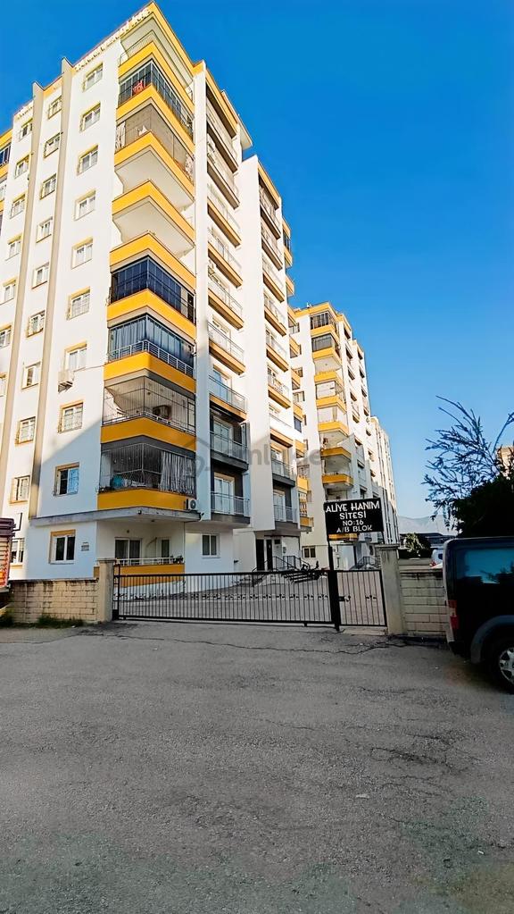 Kozan Gayrimenkulden Aliye Hanım Sitesinde Ultra Geniş 3+1 Daire 1