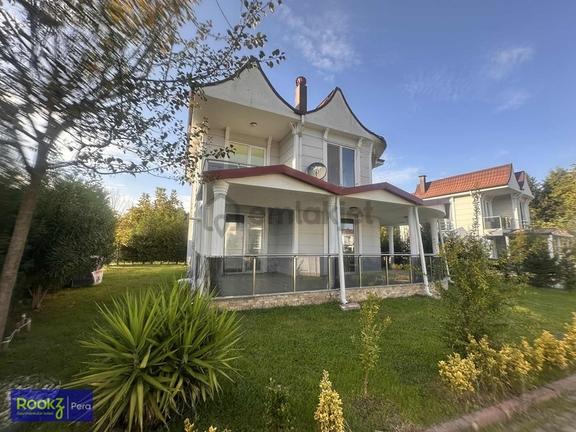 Sapanca Kırkpınar'da Site İçi Müstakil 4+1 Fırsat Villa 2