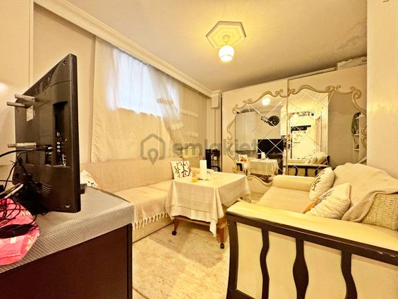 Home Vizyon Bahçelievler Zafer Satılık 2+1 Bahçe Katı Daire. 1