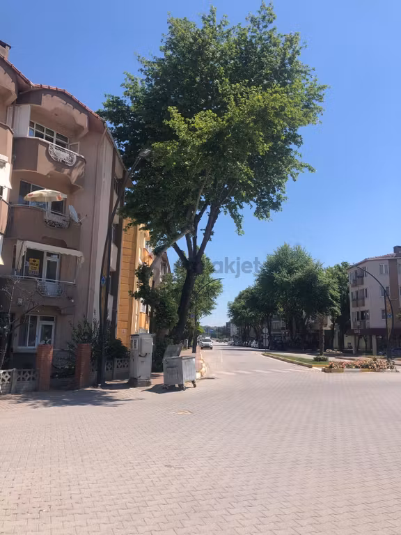 Zeybek Emlaktan Kurtuluş Mah 3+1 Daire (120m²) Kiralık 2