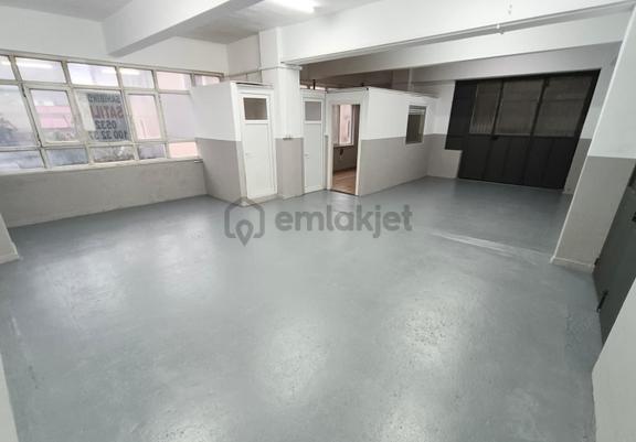 B.paşa Vatan Mah. Sanayide Merkezi Konumda Kiralık İmalathane. 2