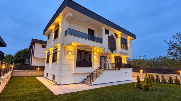 Yalova Kadıköy Özden Mahallesi'nde Satılık Villa 1