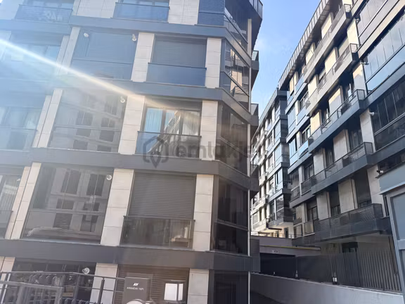 Altunizade Barbaros Mahallesi Ay Konakların'da Satılık 2+1 Daire 2