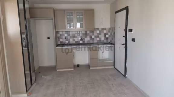 Huzurevleri Mahallesinde 2+1 Doğalgazlı Çift Banyolu Kiralık Daire 1