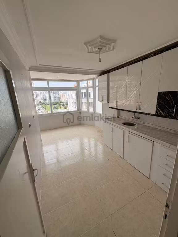 Huzurevleri İsmet Atlı Bulvarı 3+1 170 M2 Kiralık Daire 1