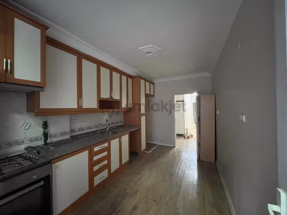 3+1 Güzelyalı 10-1katı Dgaz Kap.mutfak G.odası Geniş Kgb Cephe 185m2 Araç Takas Olur Hasarsız 1