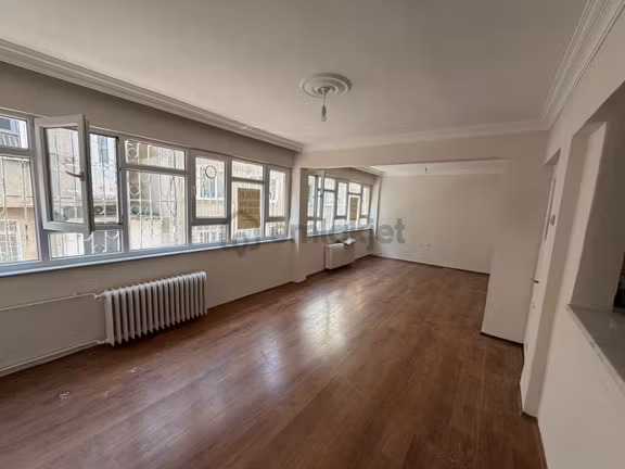 Saltoğlu’ndan Bakımlı Arakat Daire 1