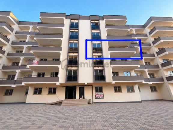 Kozan Gayrimenkulden Enuygun Fiyat İle Ara Kat Geniş 4+0 1
