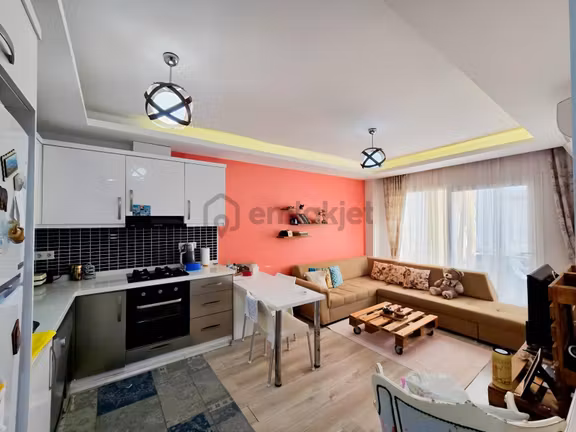 Kuşadası Merkezde Kiralık 1+1 Eşyalı Daire 1