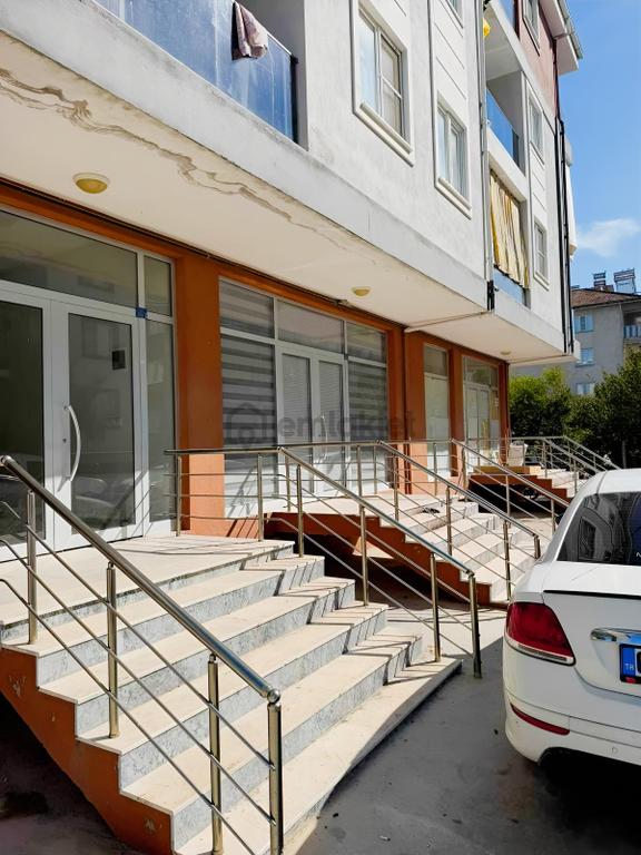 Muhtarım Emlaktan Satılık 50 M² İş Yeri Dükkân 1