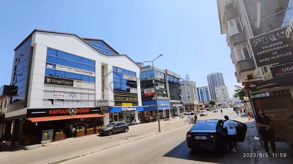 Yıldırım Cad. Sur Yapı Avm Yanı Merkezi Konumda Kiralık Ofis 2