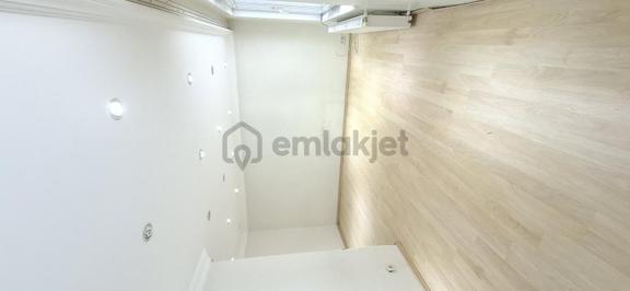 Çiğdem Emlak,dan Veliefendi Mah Giriş Kat Kiralık 2+1 Daire 1