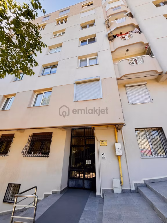 Göztepe Amerikan Yakını Deniz Manzaralı Eşyalı Kiralık Daire 2