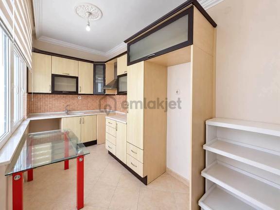 Samsun İlkadım 19 Mayıs Mahallesi'nde 1.kat Şehir Merkezinde 4+1 Satılık Daire 2