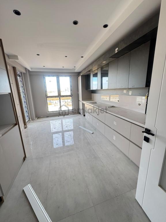 Yenişehir Mah. Golden Life'de 3+1 175m² Satılık Sıfır Lüks Daire 2
