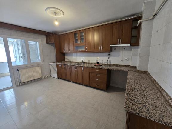 Buca Barış Mah Vergidairesi Yakını 3+1 160 Doğalgazlı Satılık Daire 1