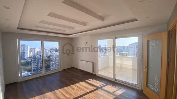 Hayalpark Civarı Bulvar Üzeri Temiz Yeni Bina Yıllık Aylık Olabilir 2