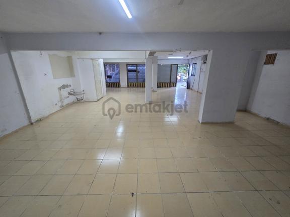 Buca Barış Mah Saadet Emır Orta Okulu Yanı 100 M2 Dükkan 2