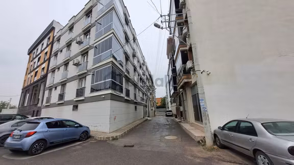 Karşıyaka Cumhuriyet Mah. İskanlı, Kapalı Otoparklı, Doğalgazlı Fırsat 2+1 Daire 2