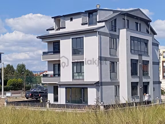 Başiskele Yeşilyurt Mah 2+1 Satılık Çatı Dublex Daire 1
