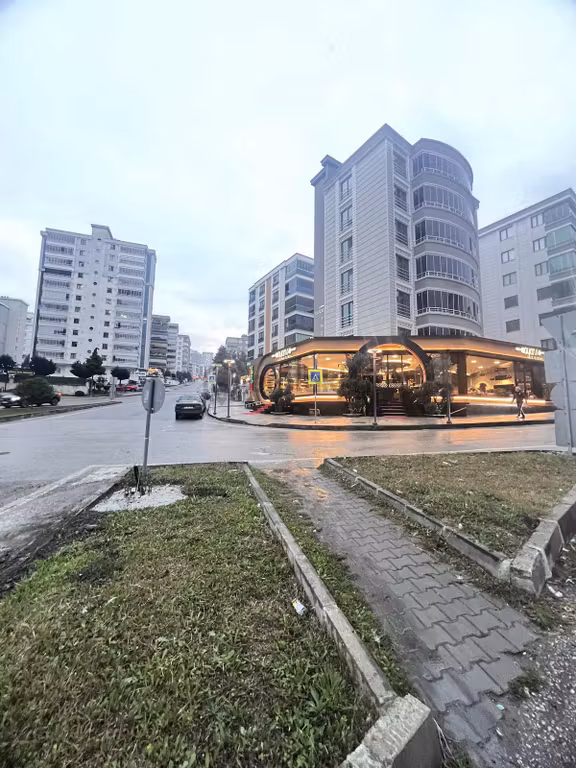 Köşebaşı Dükkan 1
