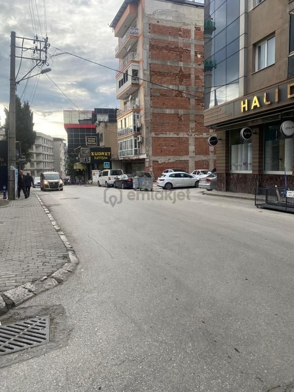 Bozyaka Cami Sokağı 2+1 Kiralık Daire 1