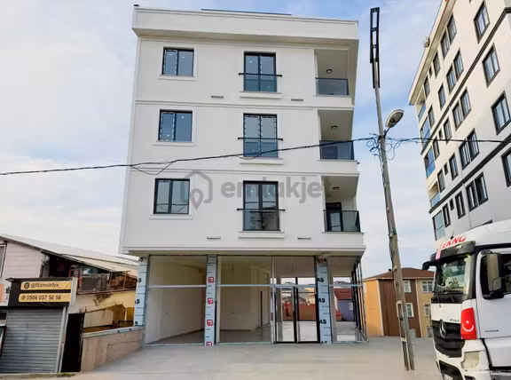 Sultanbeyli Hamidiye Sanayiye 2 Dk Çift Girişli Kiralık Dükkan 1