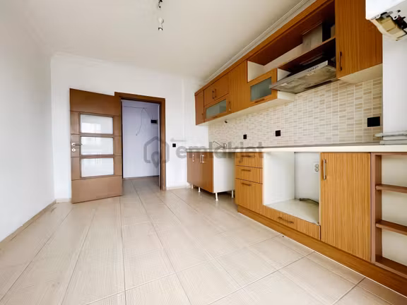 Yenimahalle Avcılarda Sitede E.banyolu Ara Kat 3+1 Kiralık Daire 1